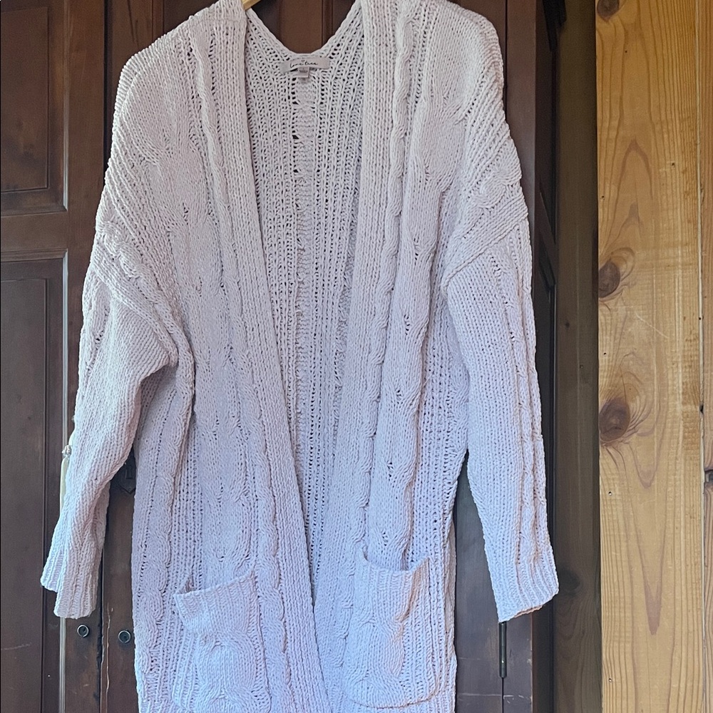 LOVE TREE LIKE NEW cable knit pink cardigan sweater Size L.